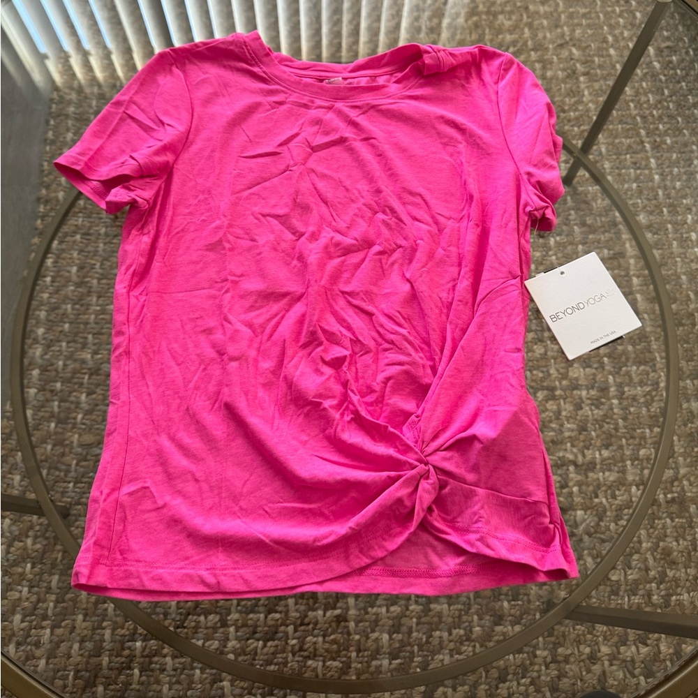 beyond yoga for a spin tee in pink hype heather